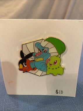 🆕Pokemon Pin Featuring Totodile (blue), Chikorita (green) & Torchic (orange)